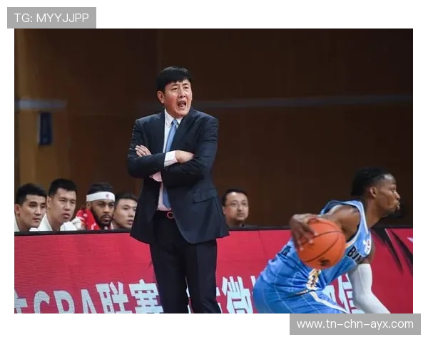 球员在关键时刻走上前台为球队争取胜利